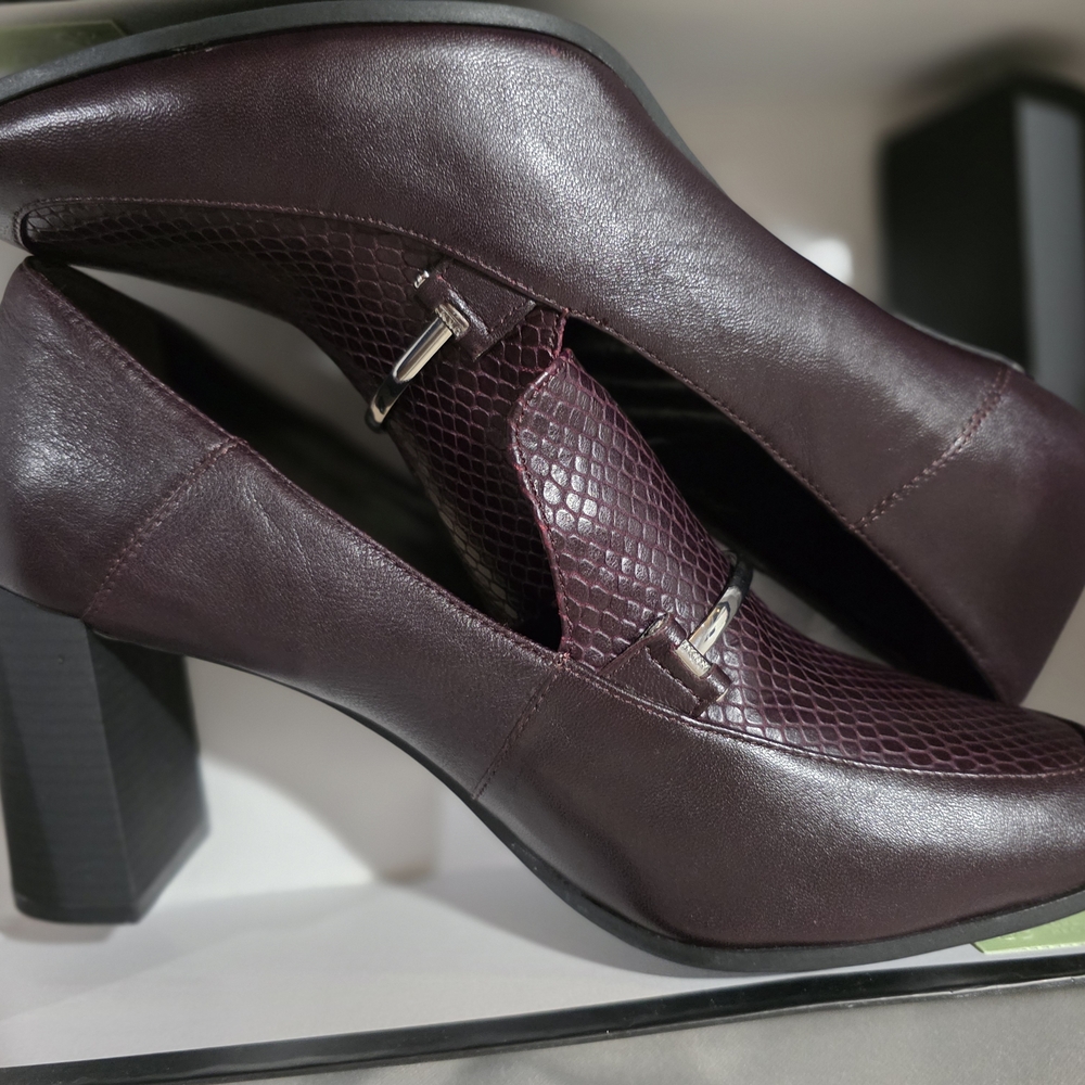 DKNY Women's Dark Purple Heeled Loafers - Picture 5 of 5